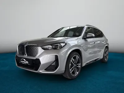 Neu BMW iX1 Luxury Line 230 kW (313 PS) 2026 Grau SUV