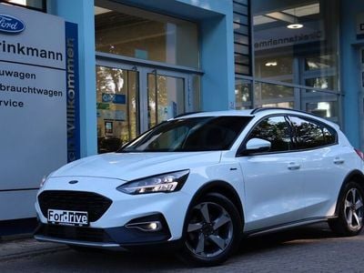 Gebraucht Ford Focus Active X 125 PS (91 kW) 2022 Weiß Limousine