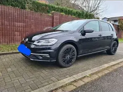 Gebraucht VW Golf VII Highline 150 PS (110 kW) 2017 Schwarz Limousine
