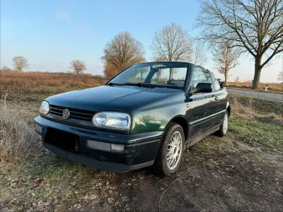 Gebraucht VW Golf III Classicline 90 PS (66 kW) 1996 Grün Cabrio