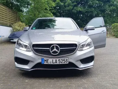 Gebraucht Mercedes E300 Avantgarde 252 PS (185 kW) 2013 Grau Limousine