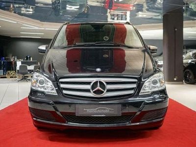 Schwarz Gebraucht 2011 Mercedes Viano Van / Kleinbus | 16.249 € (Fairer Preis)