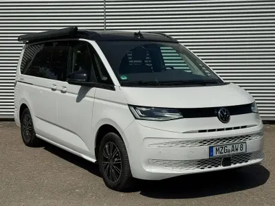 Gebraucht VW California Coast 150 PS (110 kW) 2025 Weiß Van