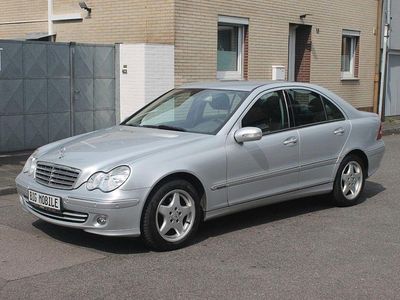 Usata Mercedes C220 Elegance 150 CV (110 kW) 2006 Argento Berlina