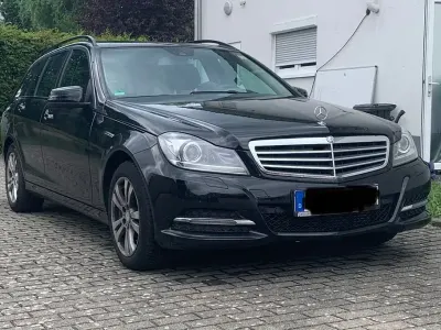 Gebraucht Mercedes C250 204 PS (150 kW) 2013 Schwarz Kombi