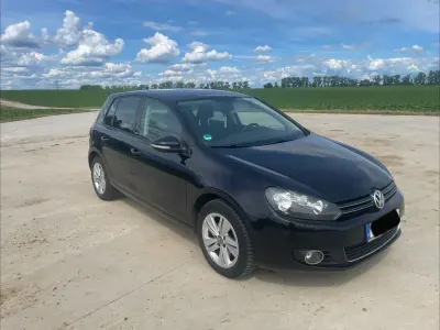 Gebraucht VW Golf VI Style 105 PS (77 kW) 2011 Schwarz Kleinwagen