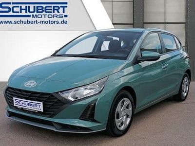 Usata Hyundai i20 Select 79 CV (58 kW) 2025 Verde Utilitaria