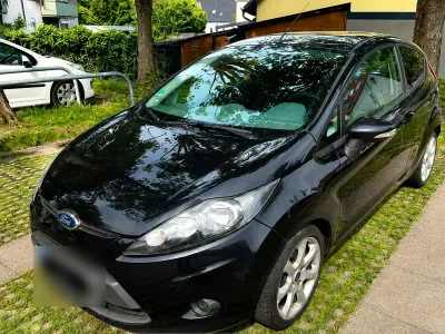 Gebraucht Ford Fiesta 82 PS (60 kW) 2010 Schwarz Kleinwagen