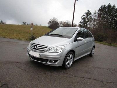 Mercedes B200