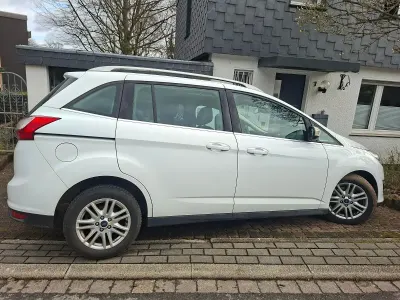 Gebraucht Ford C-MAX 125 PS (91 kW) 2015 Weiß Van / Kleinbus