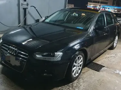Gebraucht Audi A4 Attraction 136 PS (100 kW) 2015 Schwarz Kombi
