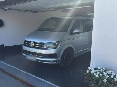 Gebraucht VW Caravelle 204 PS (150 kW) 2017 Silber Van