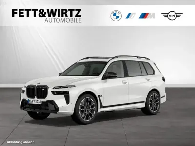 Gebraucht BMW X7 M Sport 530 PS (389 kW) 2025 Mineralweiss metallic SUV