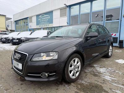 Gebraucht Audi A3 Ambiente 105 PS (77 kW) 2012 Lavagrau perleffekt Kleinwagen