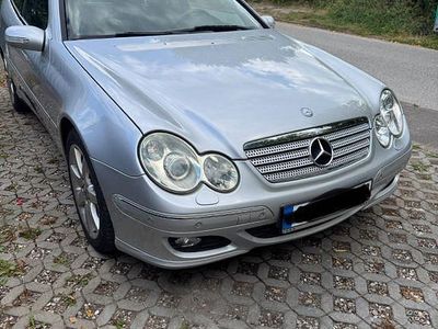 Mercedes 220