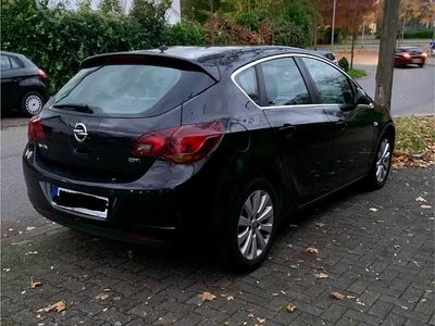 Gebraucht Opel Astra 110 PS (80 kW) 2010 Schwarz Limousine