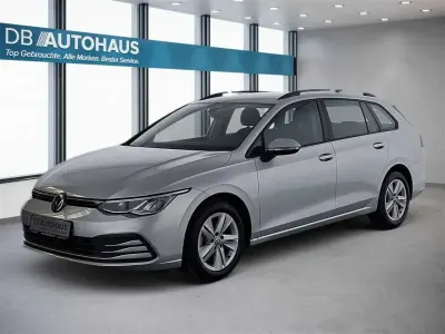 Gebraucht VW Golf VIII Life 110 PS (80 kW) 2024 Silber Kombi