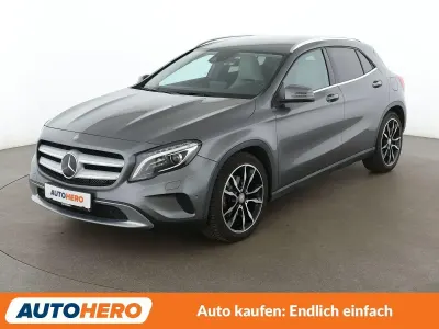 Gebraucht Mercedes GLA250 Urban 211 PS (155 kW) 2016 Grau SUV