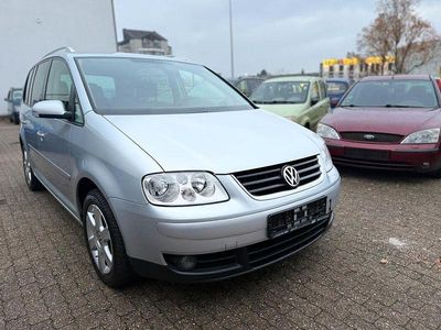 Silber Gebraucht 2004 VW Touran Highline Van / Kleinbus | 3.290 € (Etwas zu teuer)