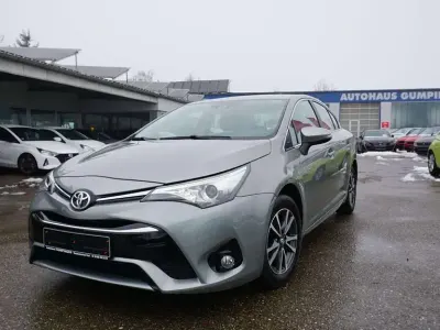 Second-hand Toyota Avensis 147 CP (108 kW) 2016 Gri Berlinǎ