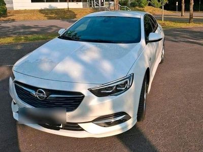 Gebraucht Opel Insignia Edition 170 PS (125 kW) 2017 Weiß Limousine