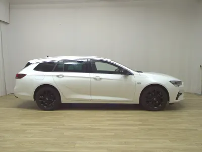 Usata Opel Insignia Business 174 CV (127 kW) 2022 Bianco Station wagon