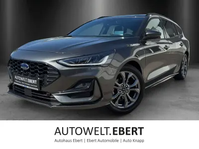 Gebraucht Ford Focus ST-Line X 155 PS (114 kW) 2024 Grau Limousine