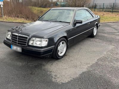 Gebraucht Mercedes 230 132 PS (97 kW) 1989 Coupé