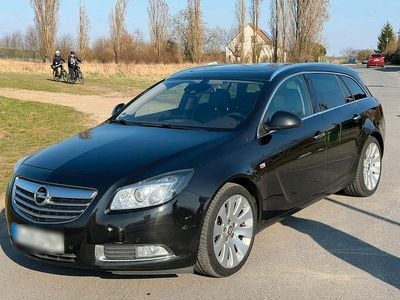Usata Opel Insignia 160 CV (117 kW) 2012 Nero Station wagon