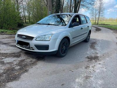 Second-hand Ford Focus 101 CP (74 kW) 2006 Argintiu Break
