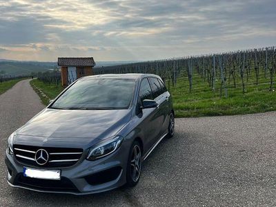 Brugt Mercedes B200 AMG line 156 HK (114 kW) 2015 Grå MPV