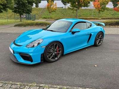 Porsche Cayman GT4