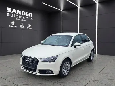 Gebraucht Audi A1 Sportback Ambition 86 PS (63 kW) 2013 Weiß Kleinwagen