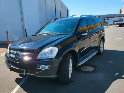 Używany Mercedes GL420 306 KM (225 kW) 2008 Czarny SUV