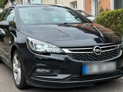 Gebraucht Opel Astra Dynamic 136 PS (100 kW) 2016 Schwarz Kombi