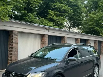 Gebraucht VW Passat 140 PS (102 kW) 2012 Grau Kombi
