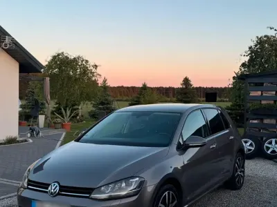 Gebraucht VW Golf VII Comfortline 110 PS (80 kW) 2016 Grau Limousine