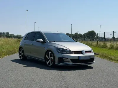 Gebraucht VW Golf VII GTI 245 PS (180 kW) 2019 Silber Limousine