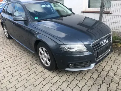 Używany Audi A4 Attraction 179 KM (131 kW) 2011 Szary Kombi