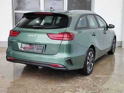 Nouă Kia Ceed Sportswagon 140 CP (102 kW) 2025 Verde Break