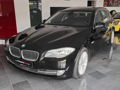 Gebraucht BMW 530 258 PS (189 kW) 2011 Schwarz Kombi