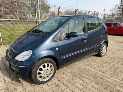 Gebraucht Mercedes A160 102 PS (75 kW) 2002 Blau Limousine