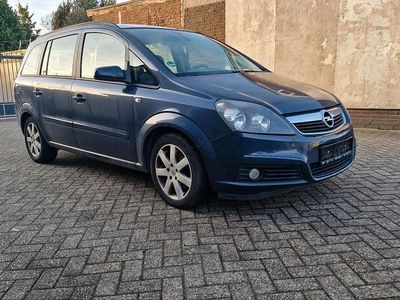 Blau Gebraucht 2005 Opel Zafira Van / Kleinbus | 3.333 € (Teuer)