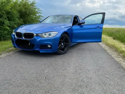 Gebraucht BMW 318 M Sport 138 PS (101 kW) 2012 Blau Limousine
