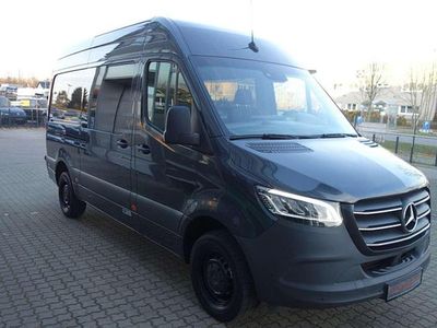 Gebraucht Mercedes Sprinter 190 PS (139 kW) 2023 Teonitgrau Van