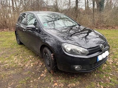 Gebraucht VW Golf VI 102 PS (75 kW) 2010 Schwarz Kleinwagen