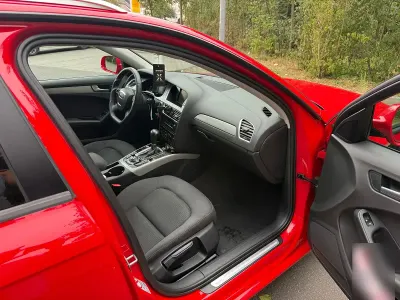 Gebraucht Audi A4 143 PS (105 kW) 2010 Rot Kombi