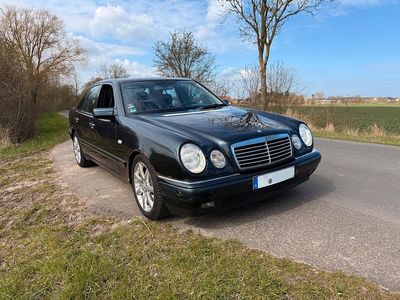 Brugt Mercedes E430 Avantgarde 279 HK (205 kW) 2000 Blå Sedan
