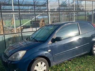 Blau Gebraucht 2007 Ford Fiesta Kleinwagen | 1.450 €