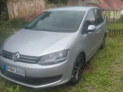 Gebraucht VW Sharan 140 PS (102 kW) 2012 Silber Van / Kleinbus